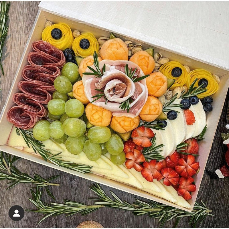 Collapsible Tray w/ Attached Lid